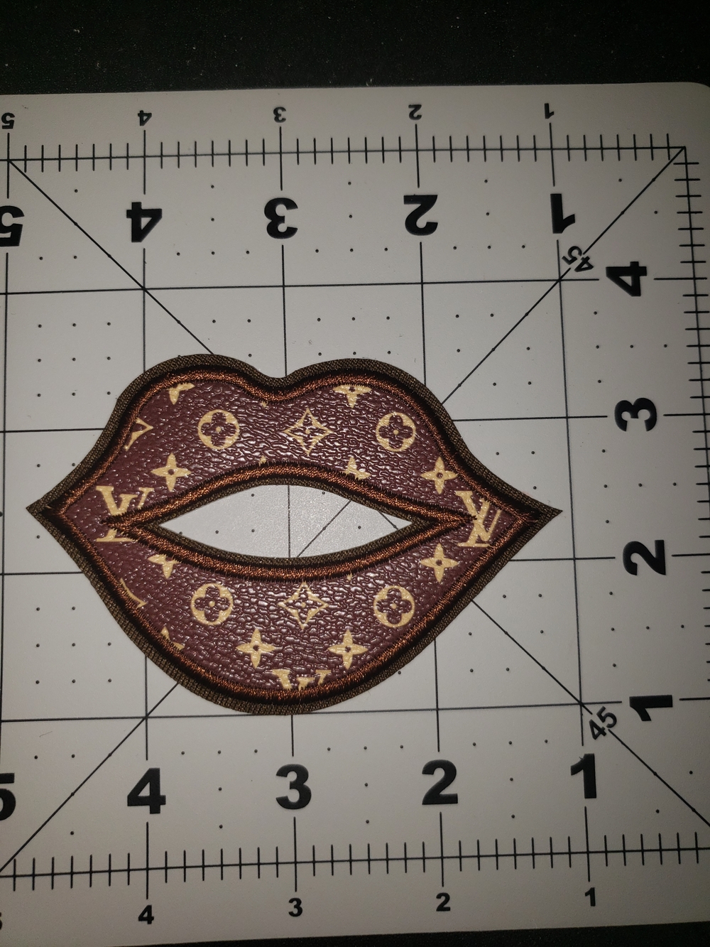 Designer-Inspired Lip Patch - Brown & Gold
